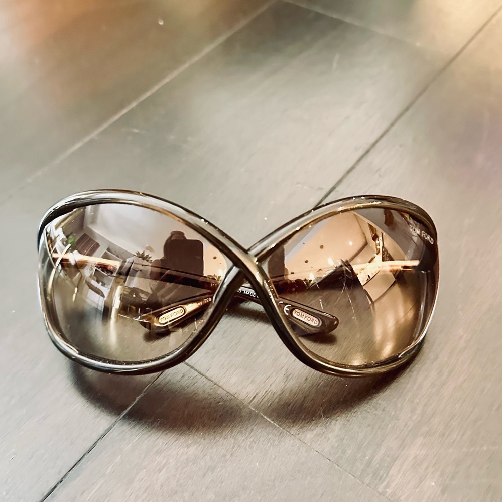 Tom Ford Women’s Oversized Brown Gradient Butterfly Sunglasses